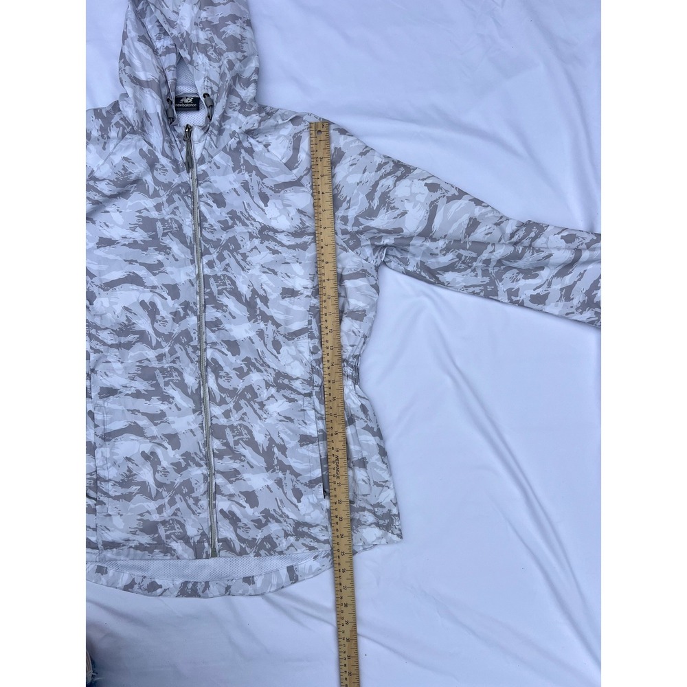 New Balance Womens Grey Camo Full Zip Hooded Windbreaker Jacket Mesh Lined - Picture 6 of 11